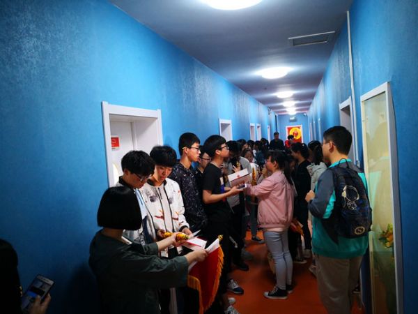 開設播音與主持藝術專業(yè)有哪些學校？
